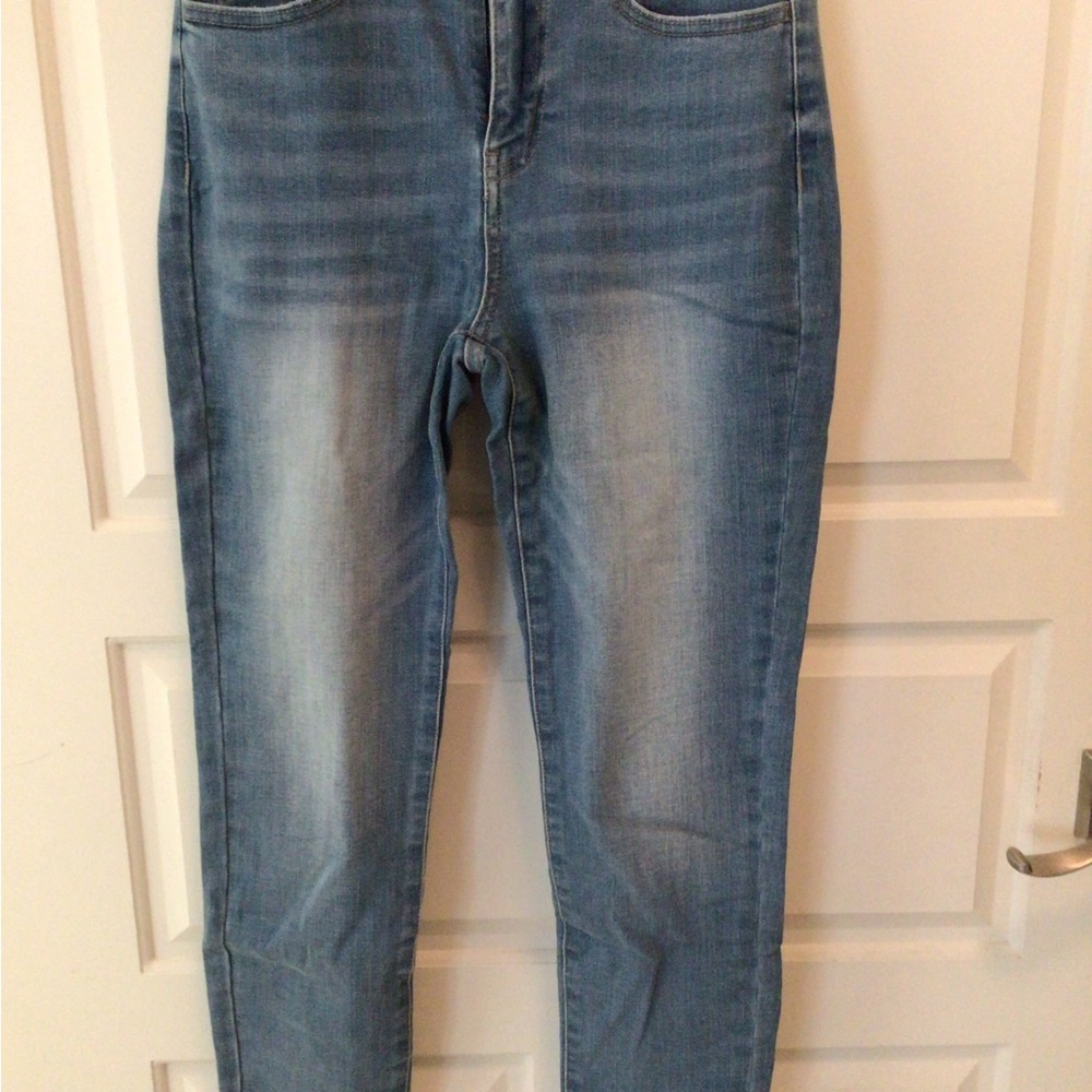 Zenana skinny no distressed jeans